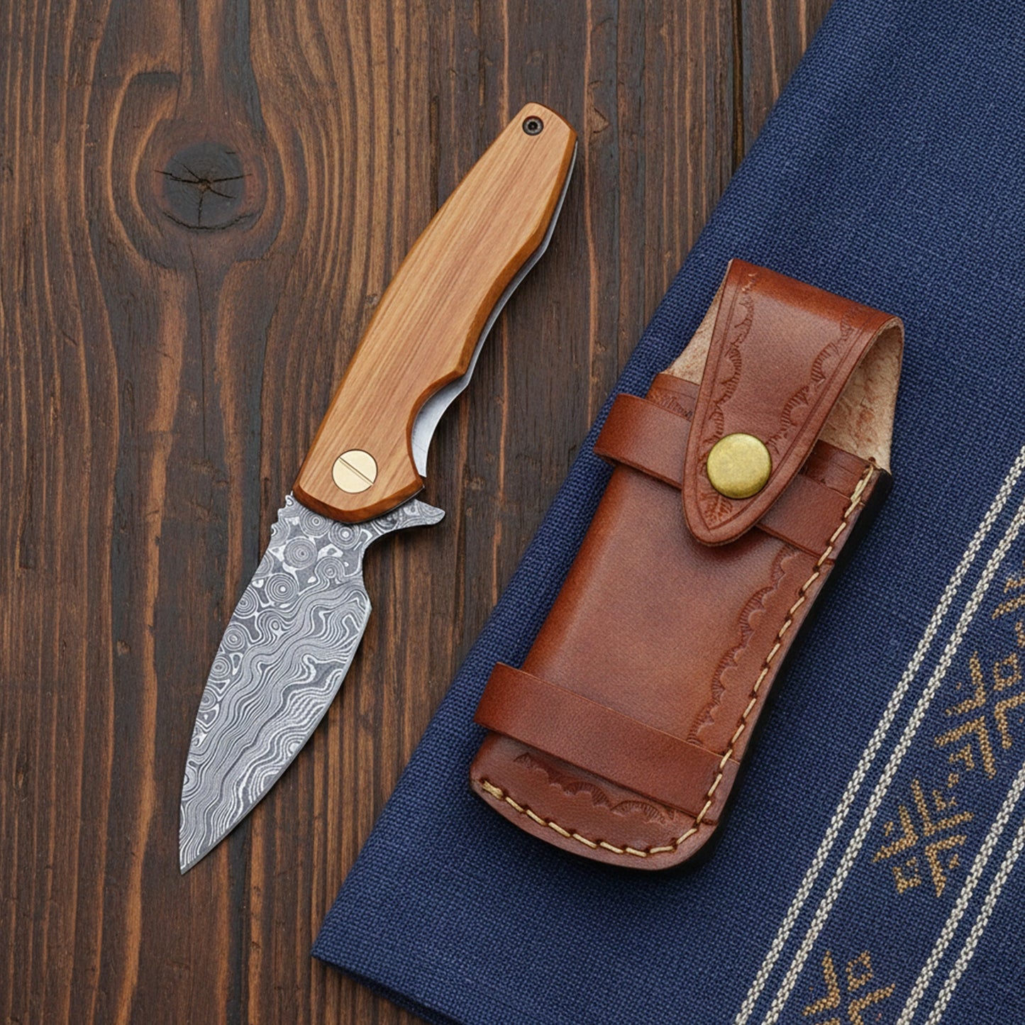7.0′ Handmade Damascus Pocket Knife with leather sheath, Ball Bearings Fast Open