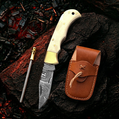 6.5′ Handmade Damascus Steel Pocket Knife with Leather Sheath