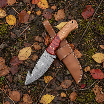 9′ Handmade Damascus Steel Bone Handle Knife with Leather Sheath | GUT-002-RD
