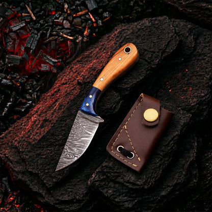 5′ Handmade Damascus Steel Neck Knife with Leather Sheath and String | NK-001